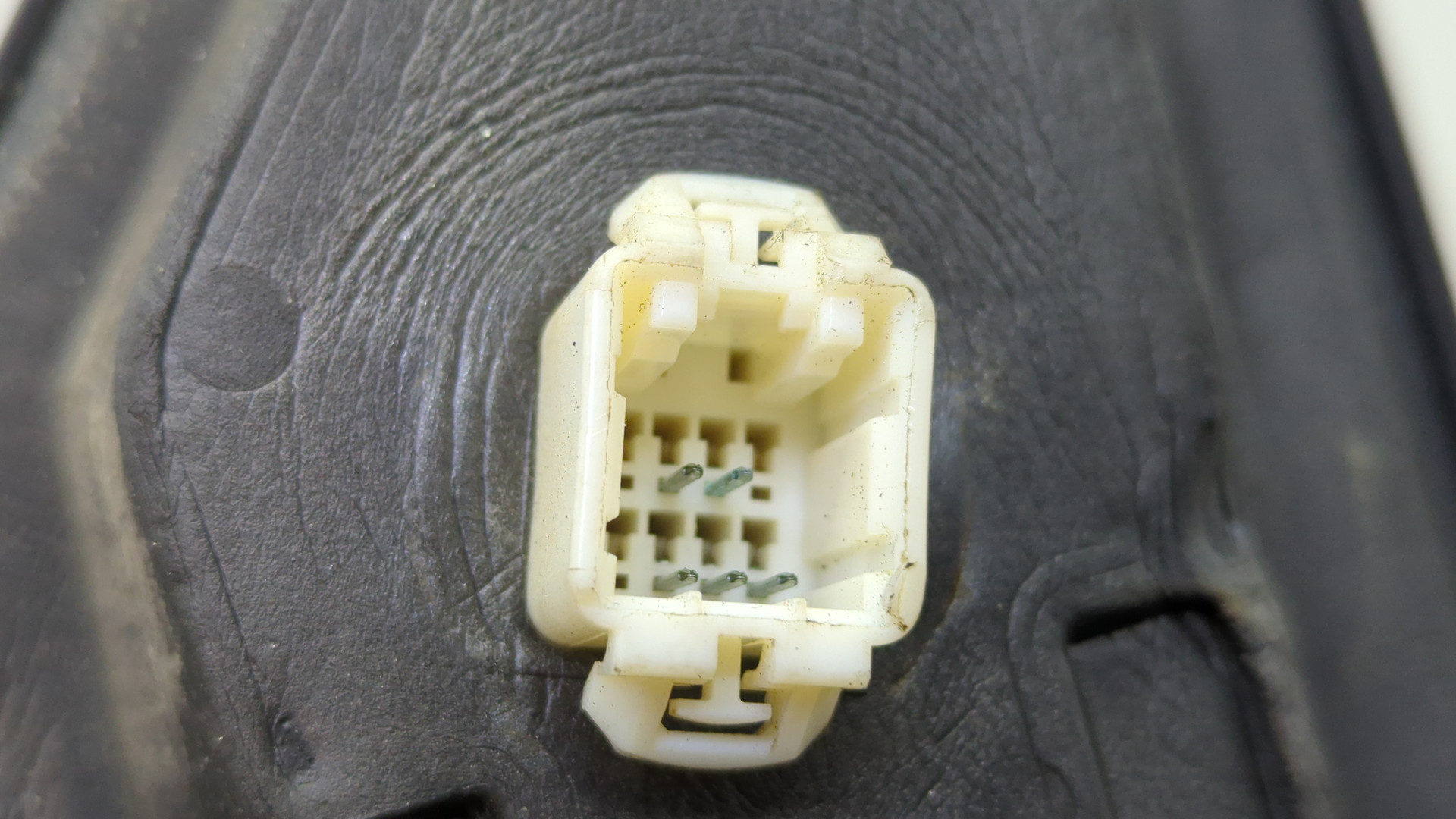 Зеркало правое электрическое