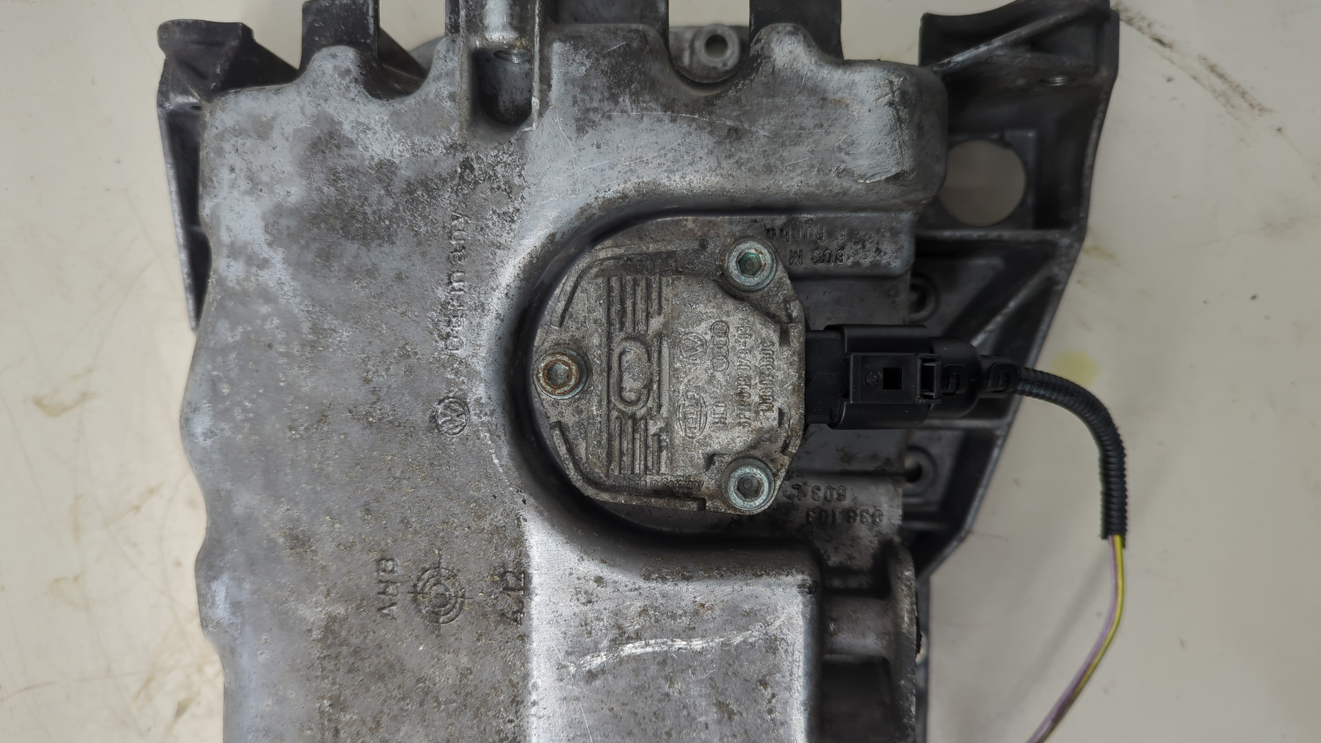 Поддон масляный двигателя (картер)