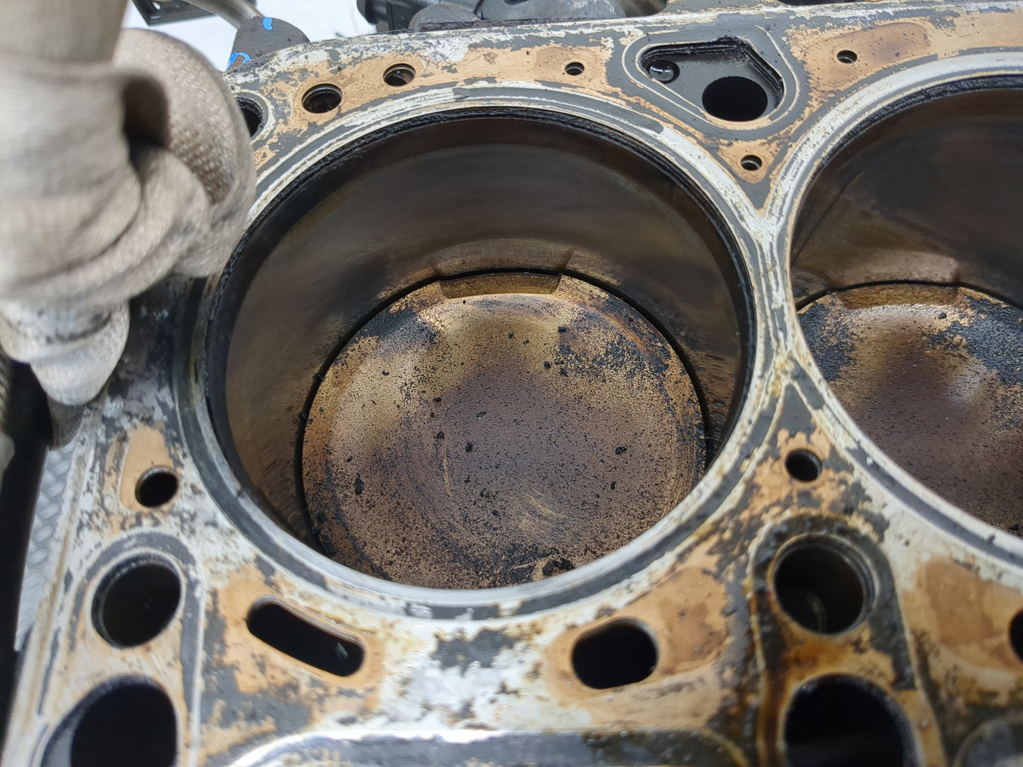 Блок двигателя