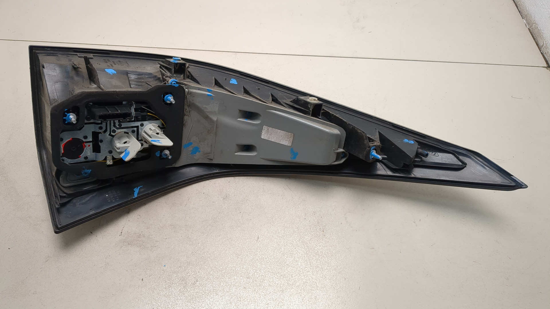 Фонарь задний левый