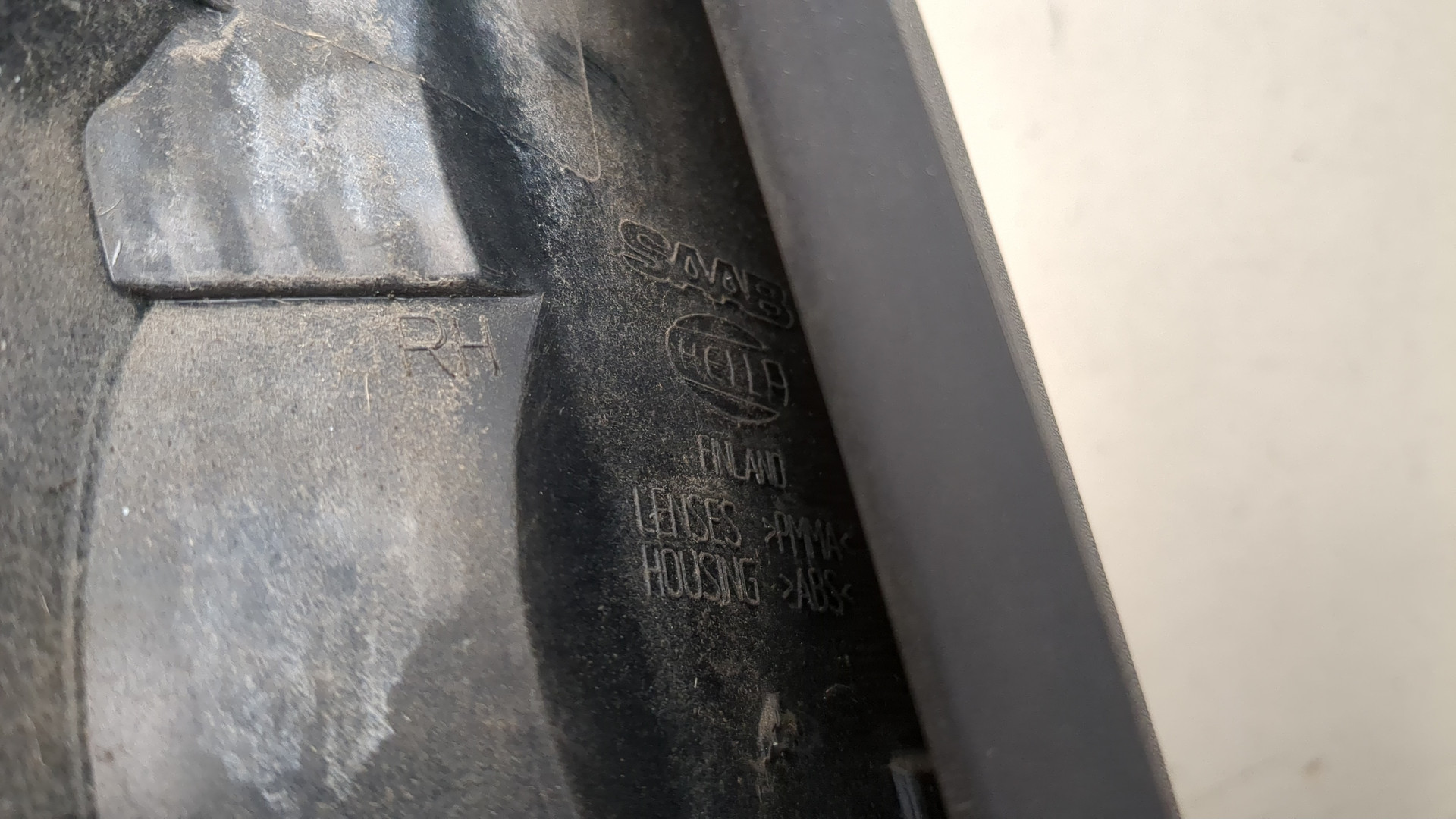 Фонарь задний правый