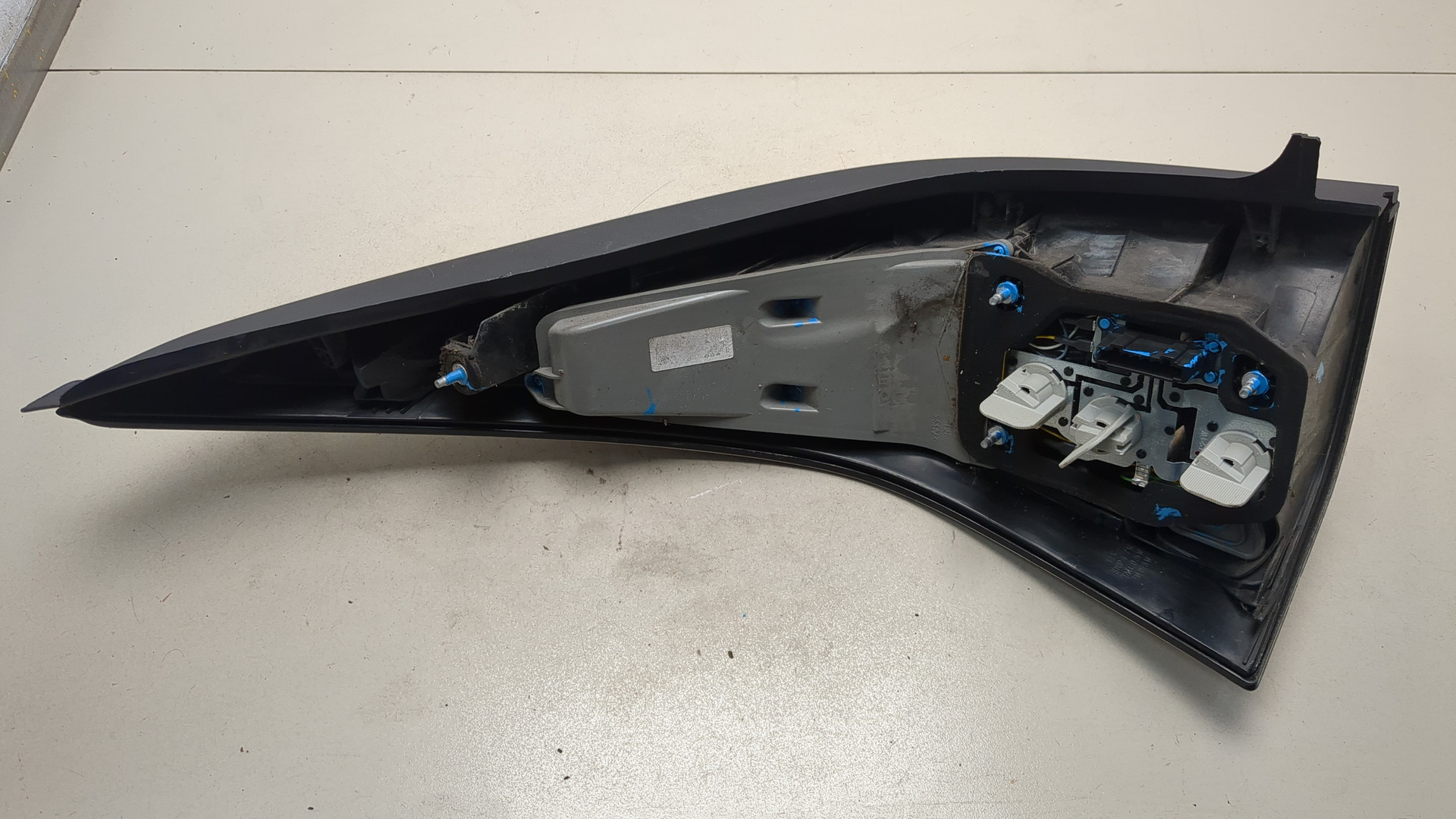 Фонарь задний правый