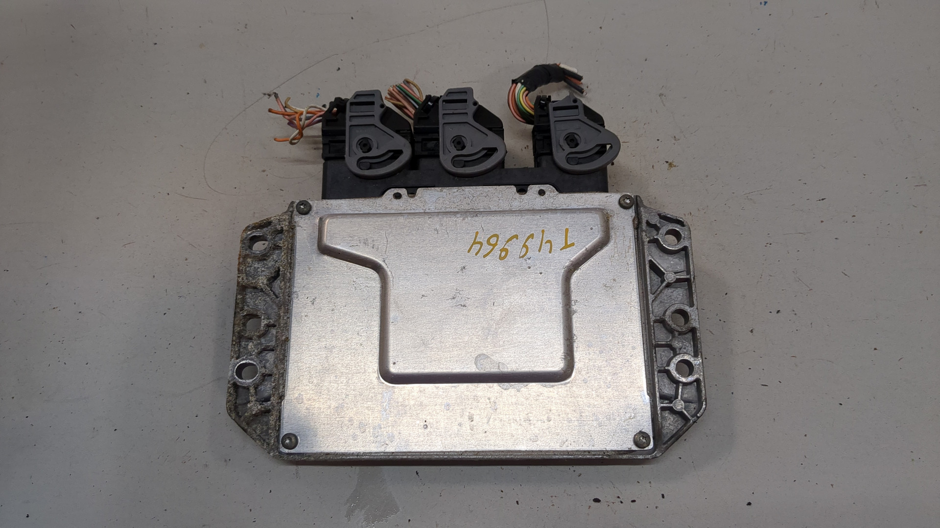 Блок управления двигателем