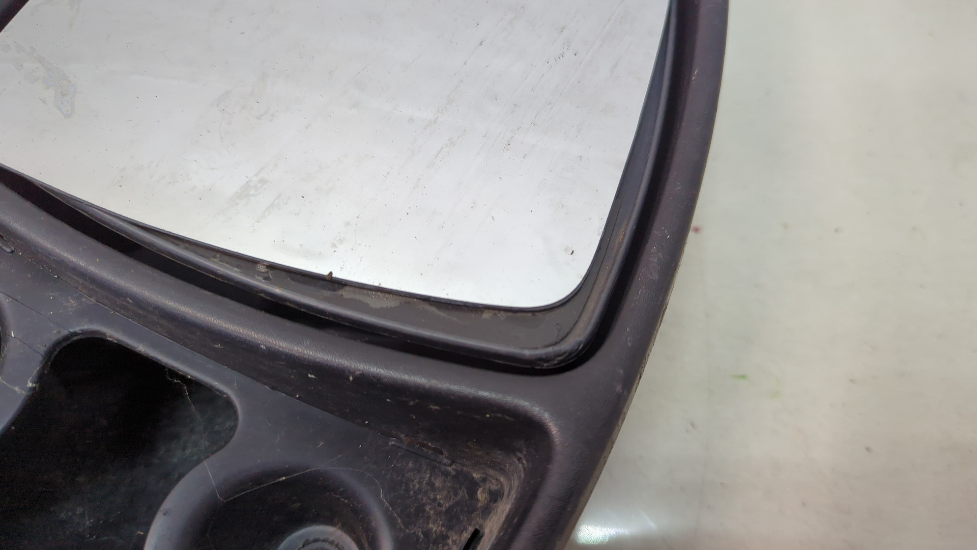 Зеркало правое электрическое