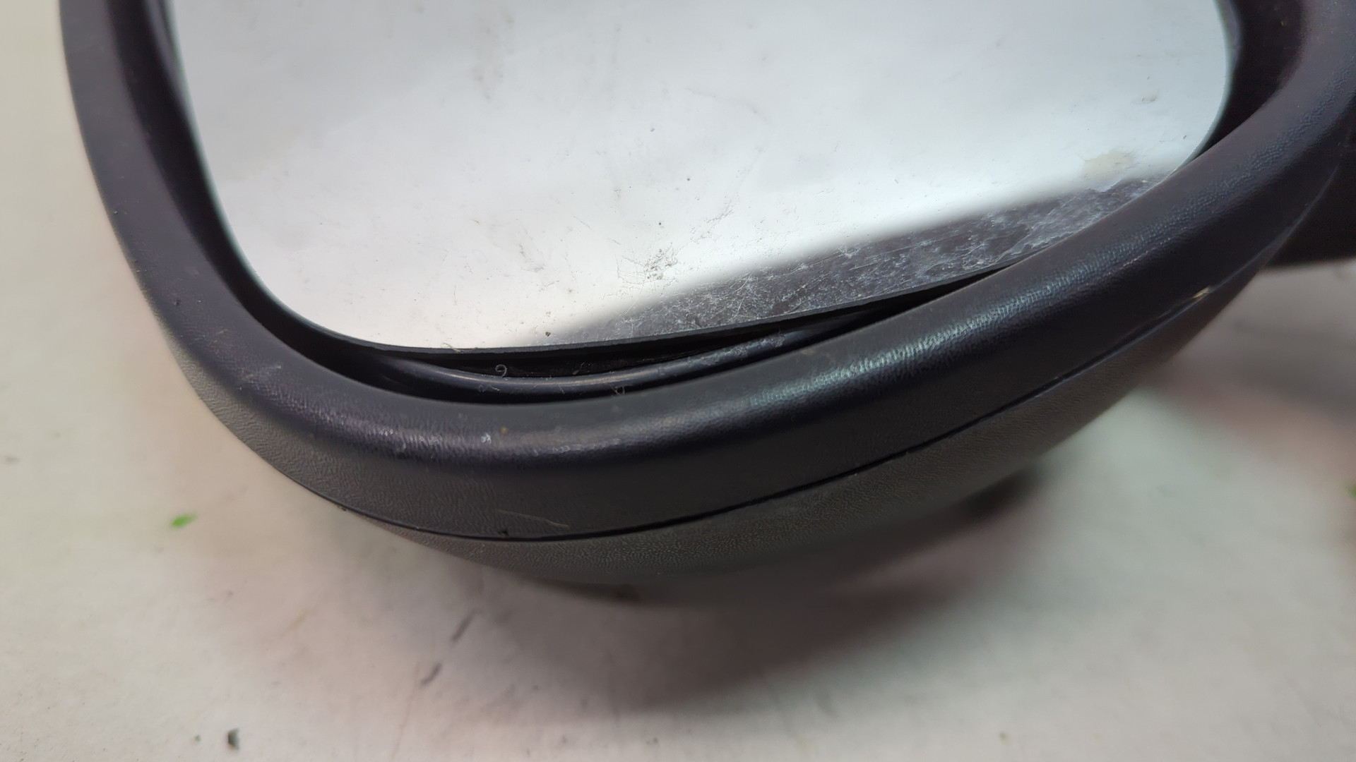 Зеркало правое электрическое