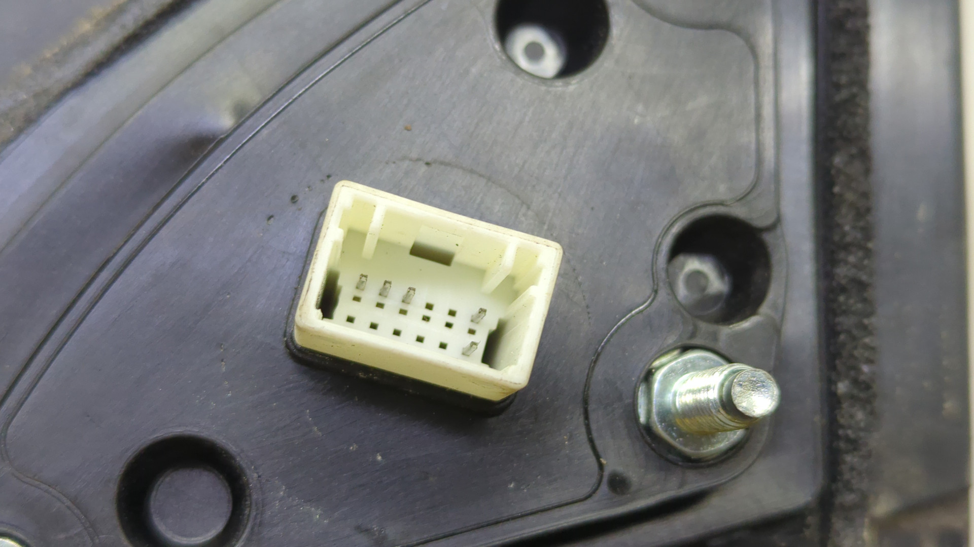 Зеркало левое электрическое