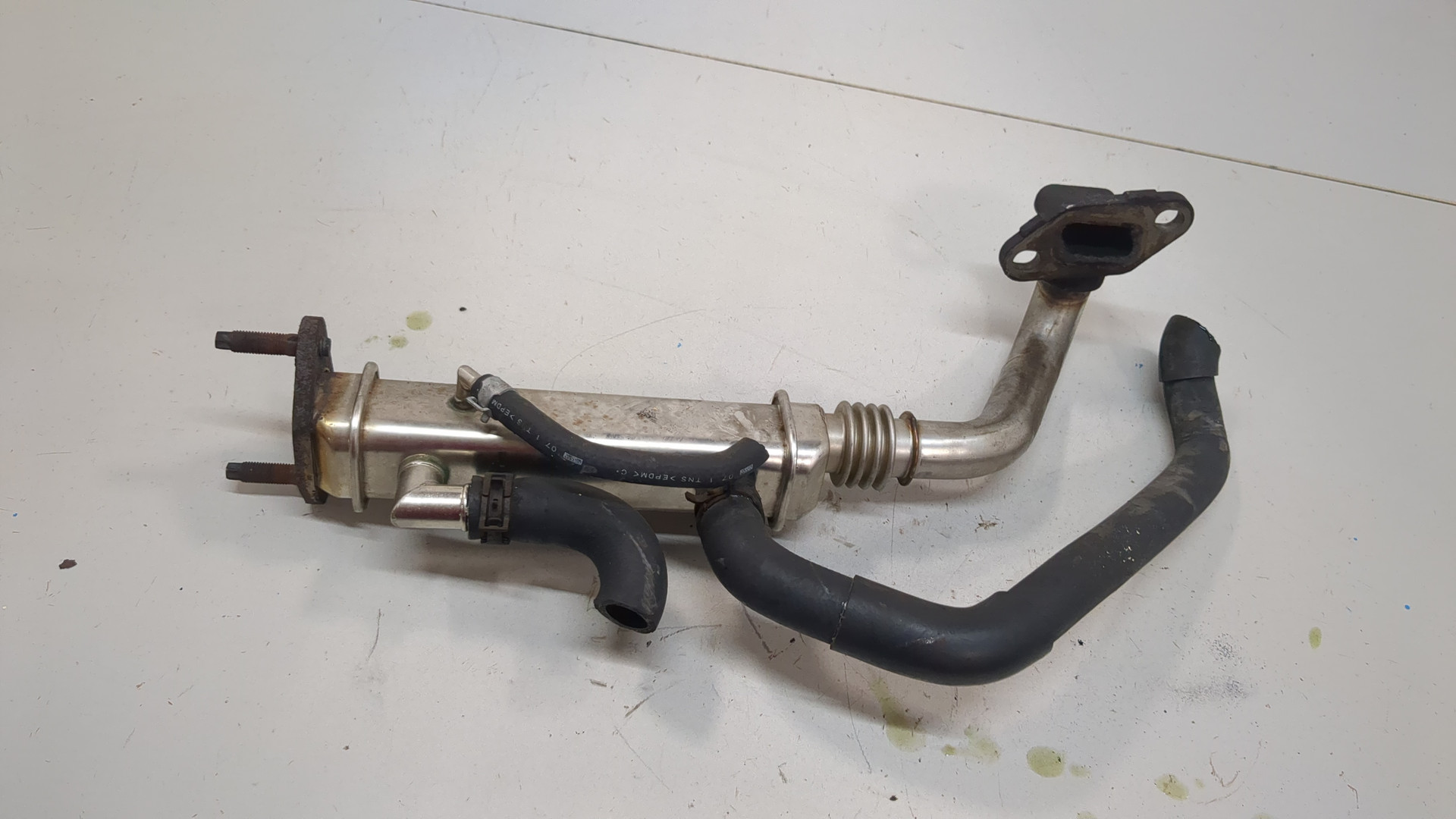 Тройник вентиляции картерных газов