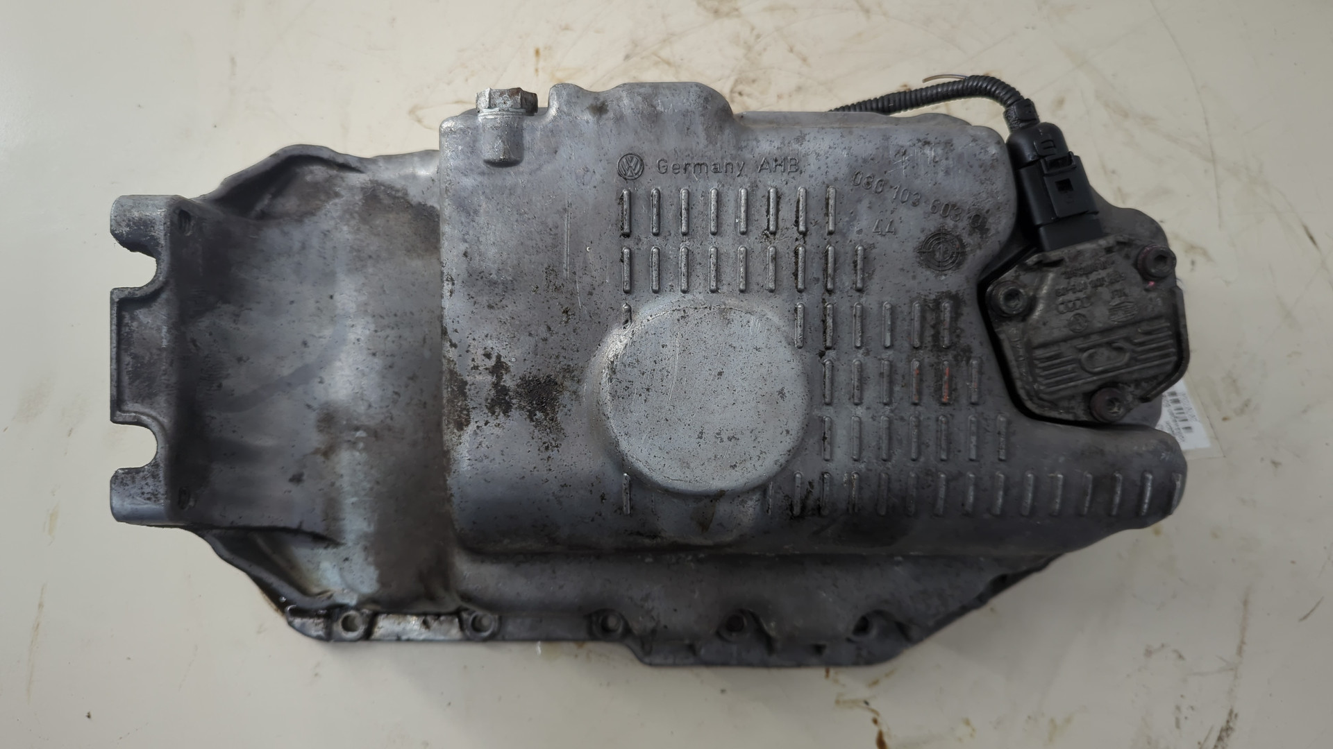 Поддон масляный двигателя (картер)