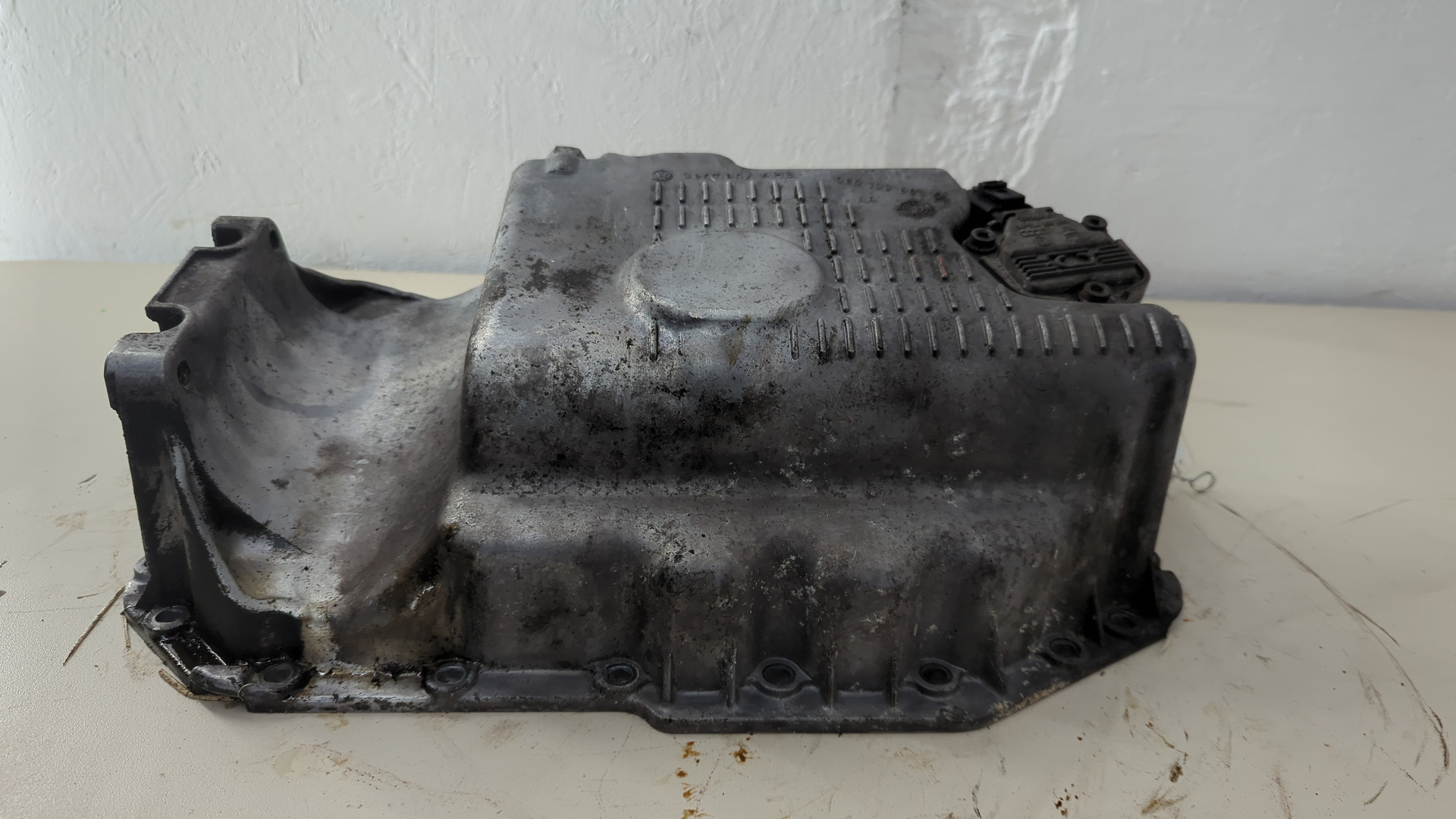 Поддон масляный двигателя (картер)