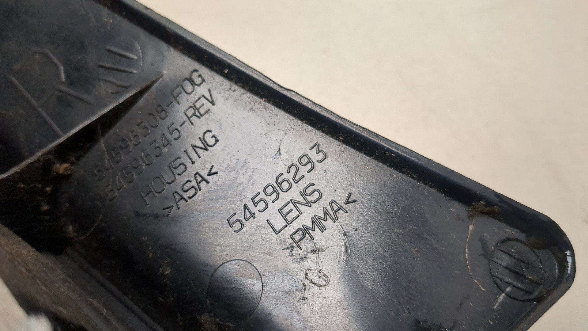 Фонарь задний правый