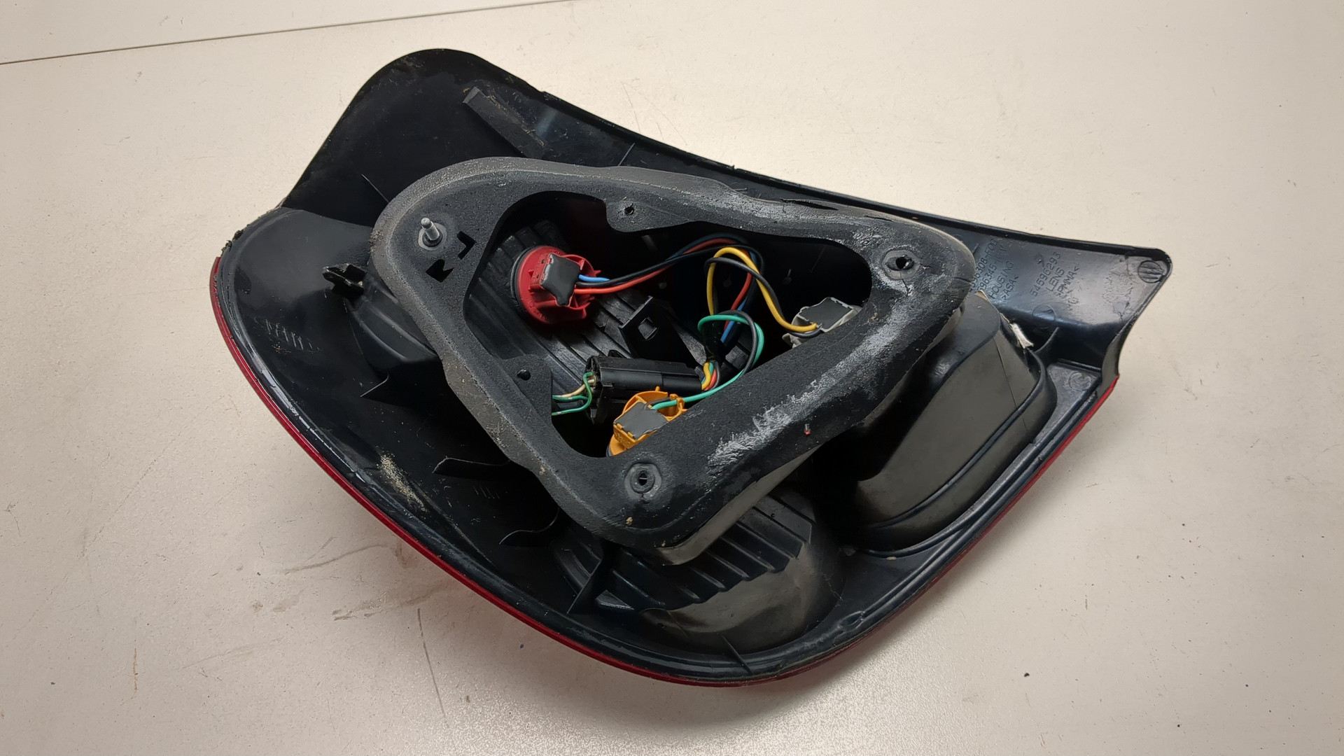 Фонарь задний правый