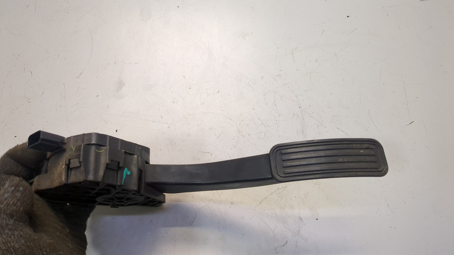 Педаль газа