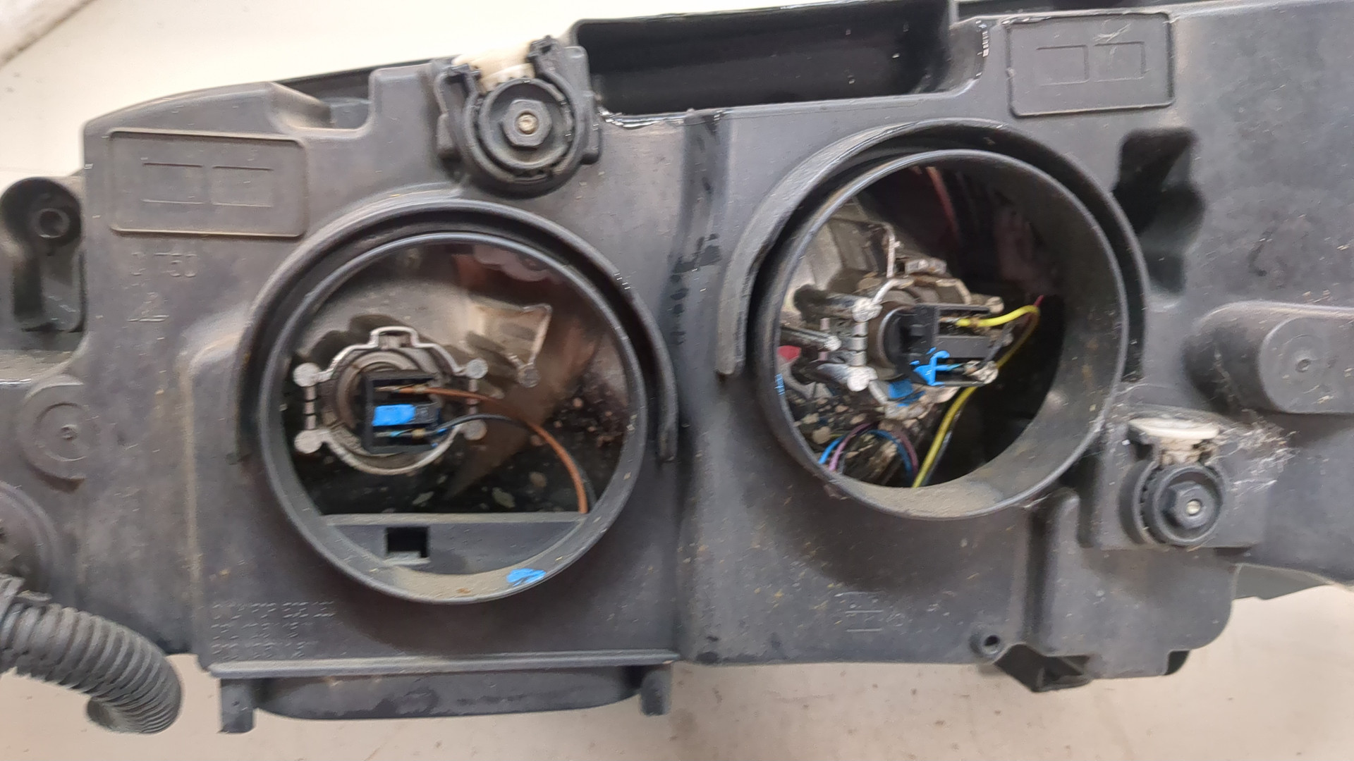 Фара правая