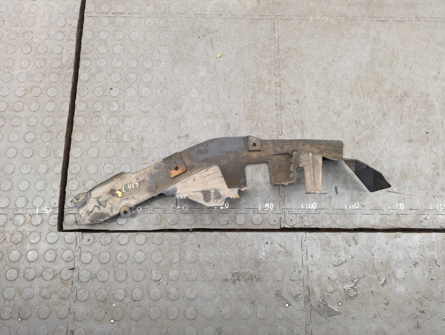 Кожух рулевой колонки