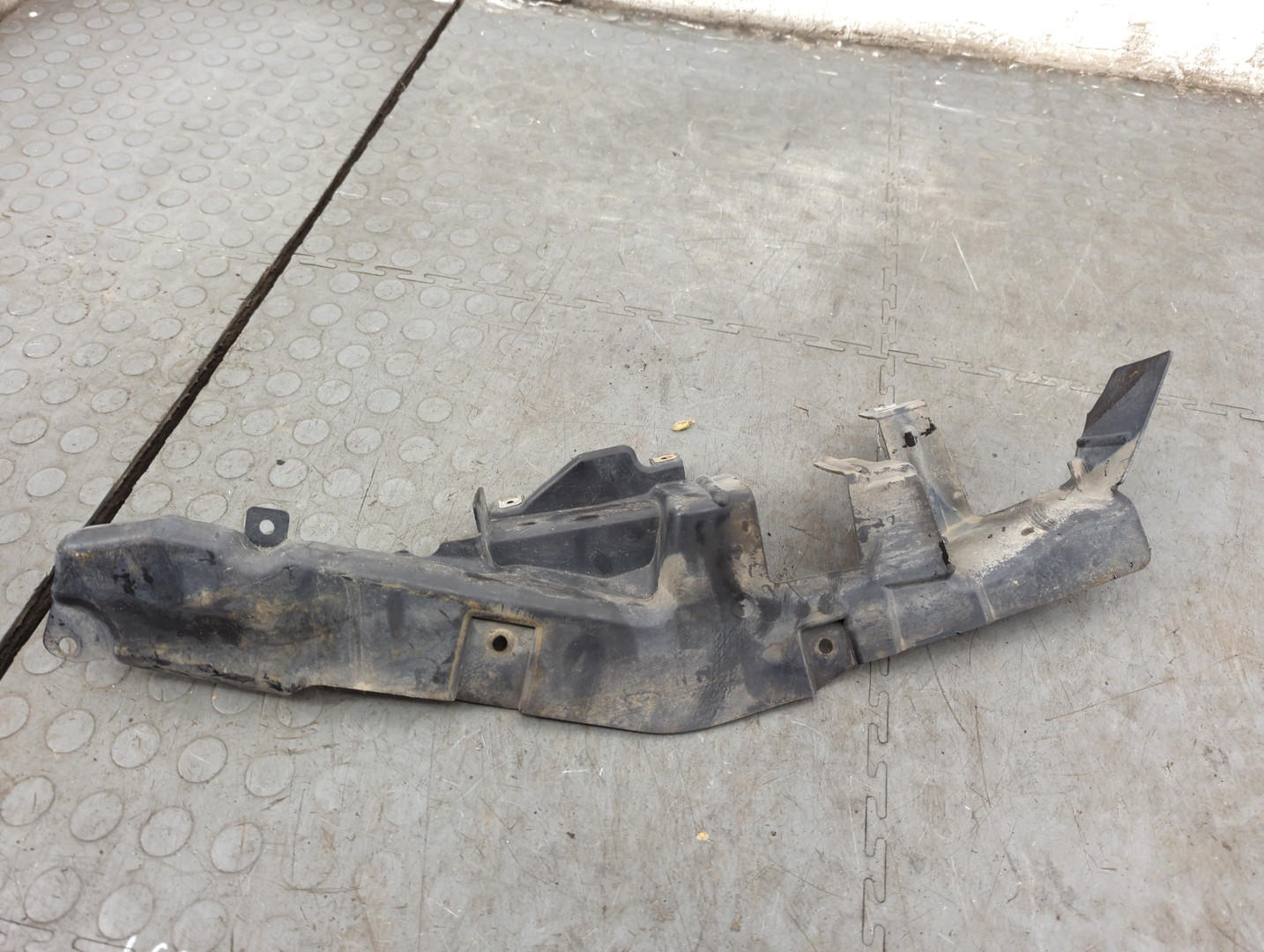 Кожух рулевой колонки