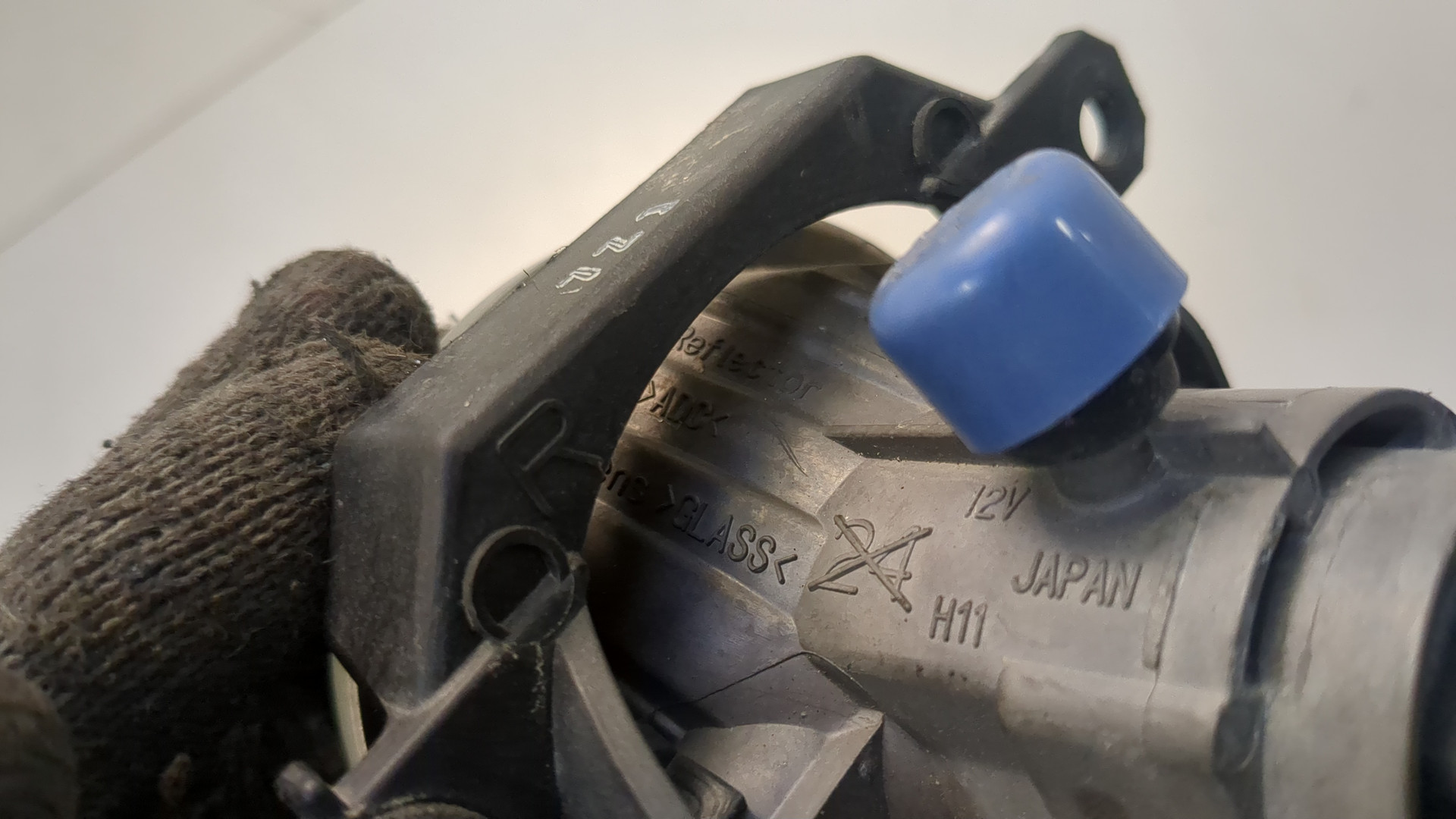 Фара противотуманная правая