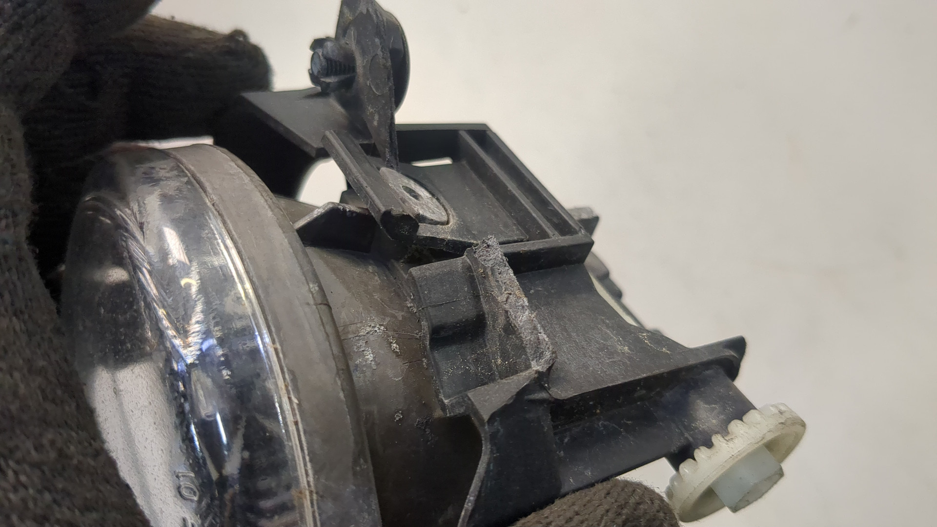 Фара противотуманная правая