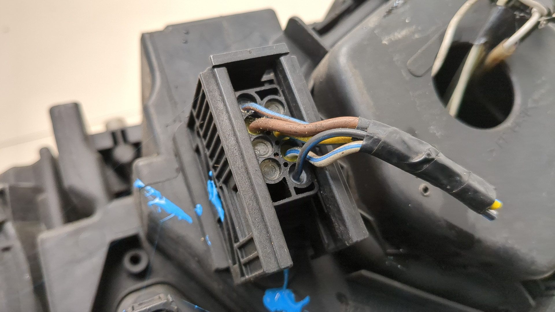 Фара правая