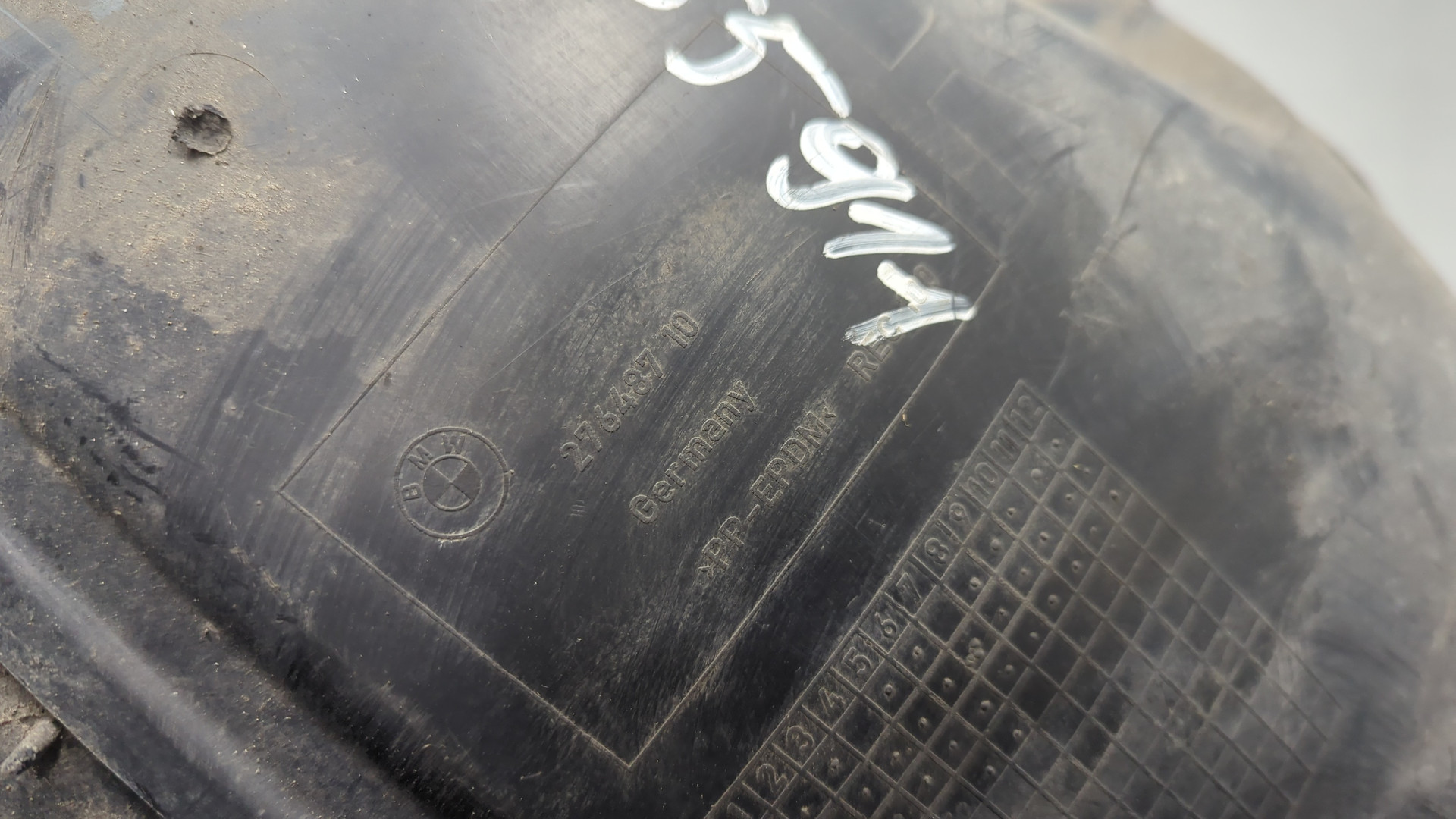 Локер передний правый