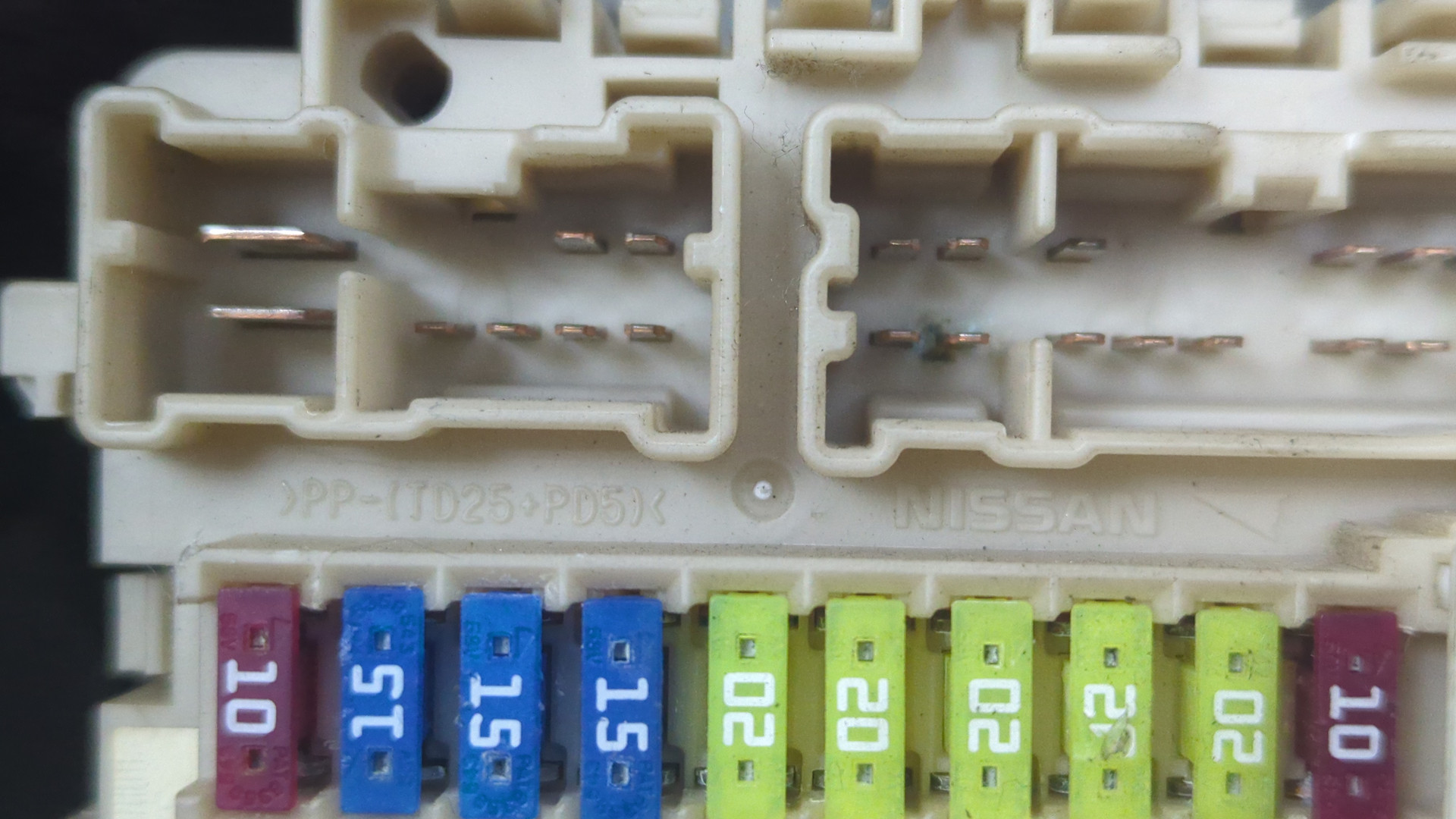 Блок предохранителей