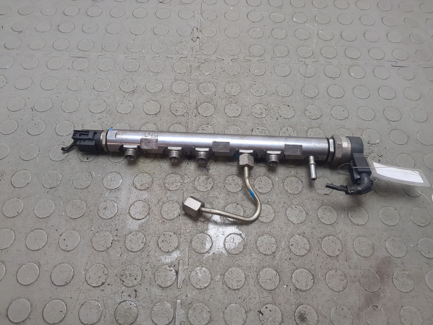 Рейка топливная (рампа)