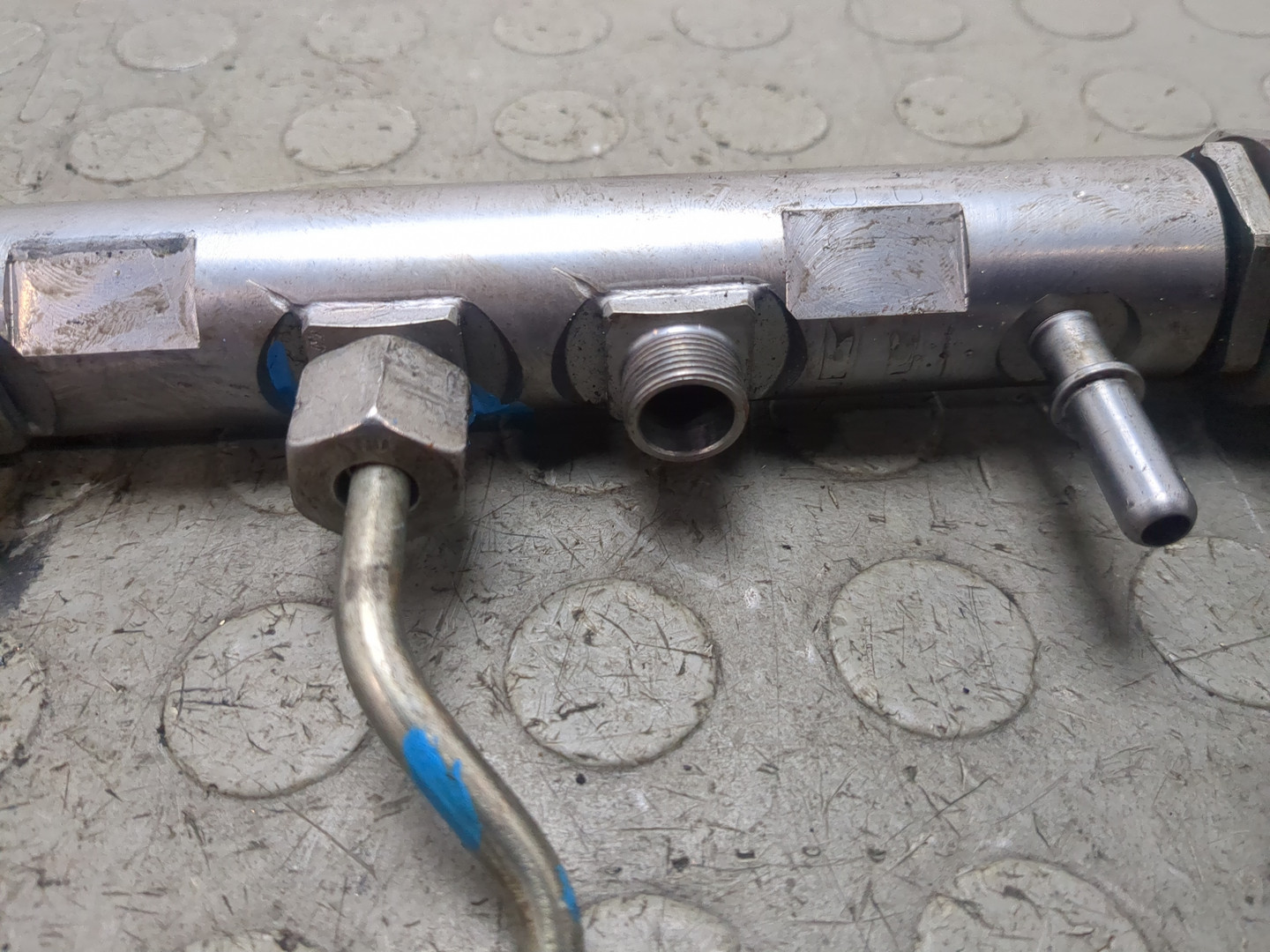 Рейка топливная (рампа)