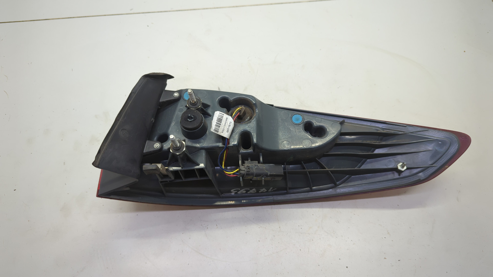 Фонарь задний левый