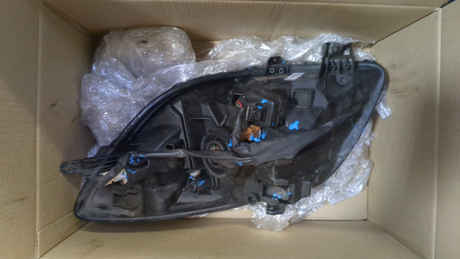 Фара правая