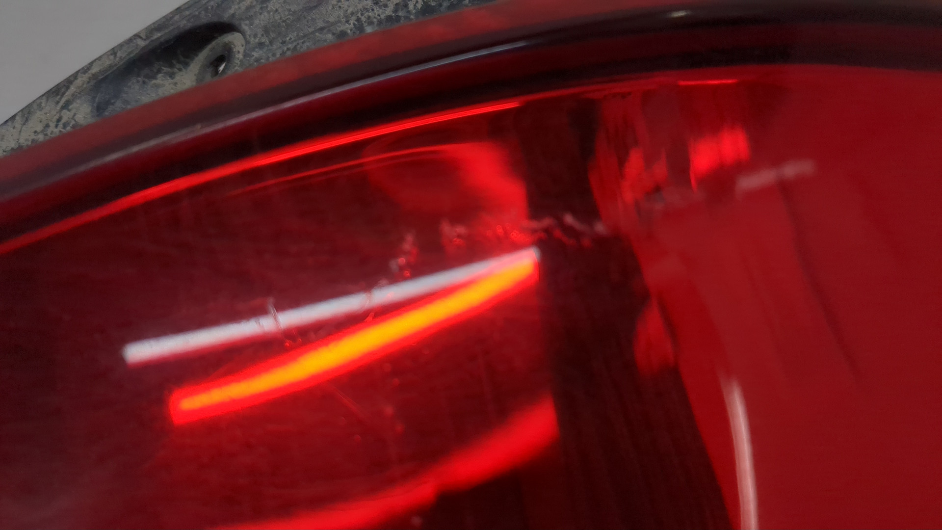 Фонарь задний правый