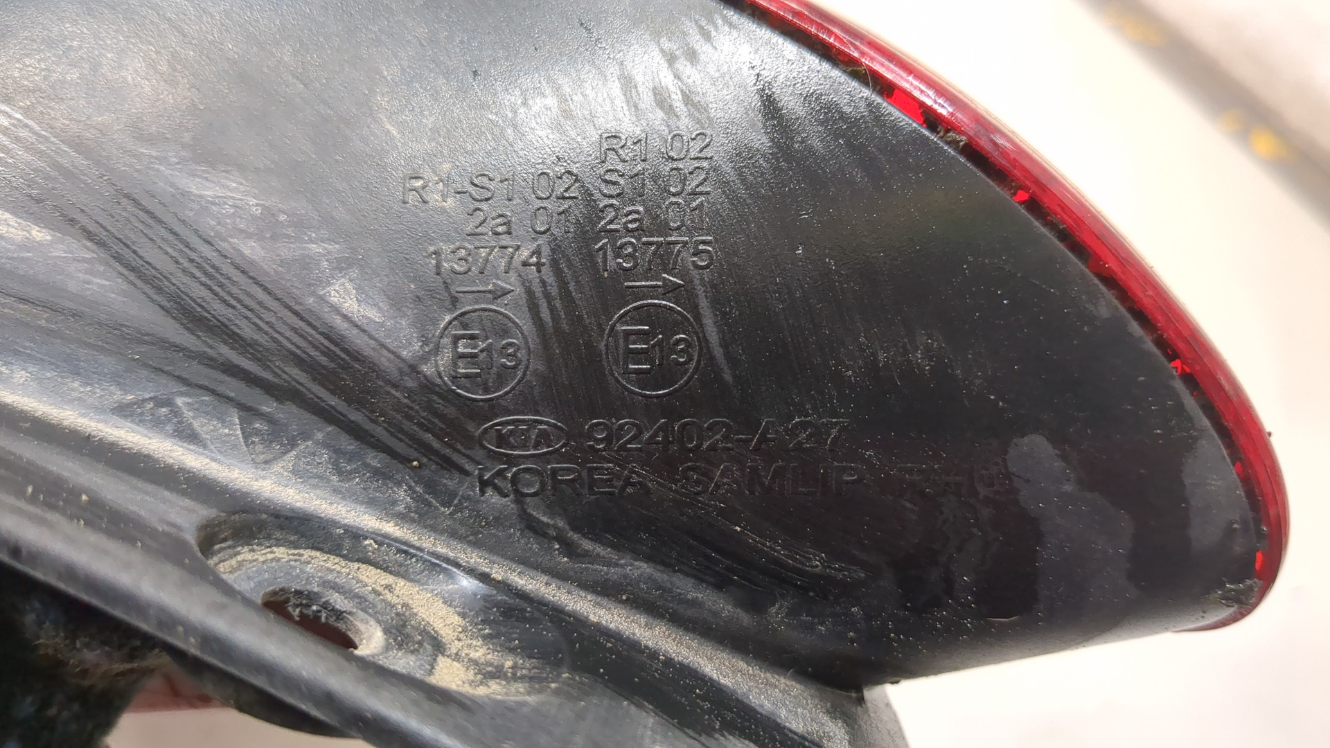 Фонарь задний правый