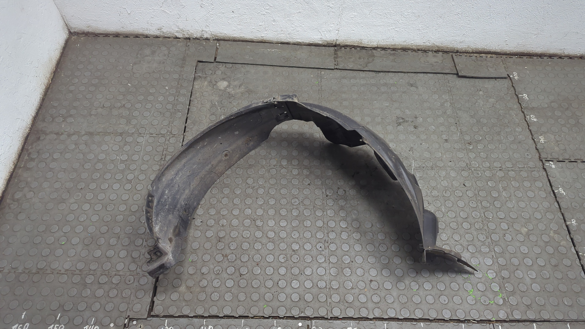 Локер передний правый