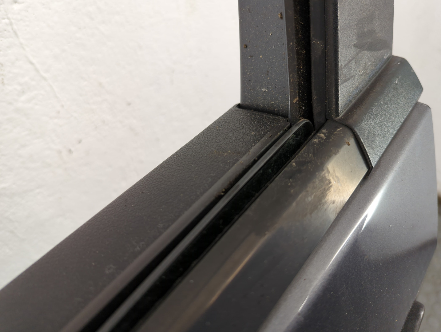 Дверь передняя левая