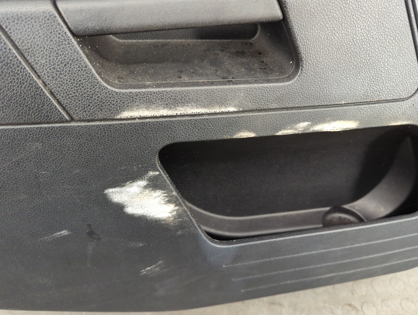 Дверь передняя левая