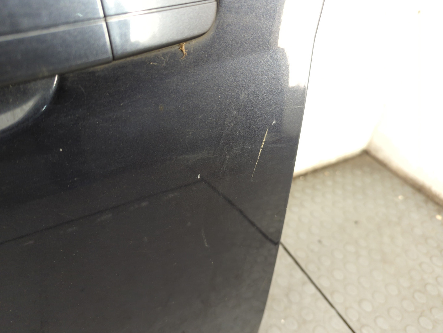 Дверь передняя левая