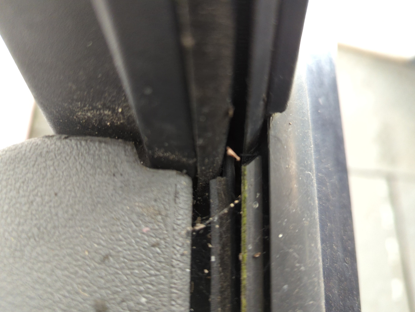 Дверь передняя левая