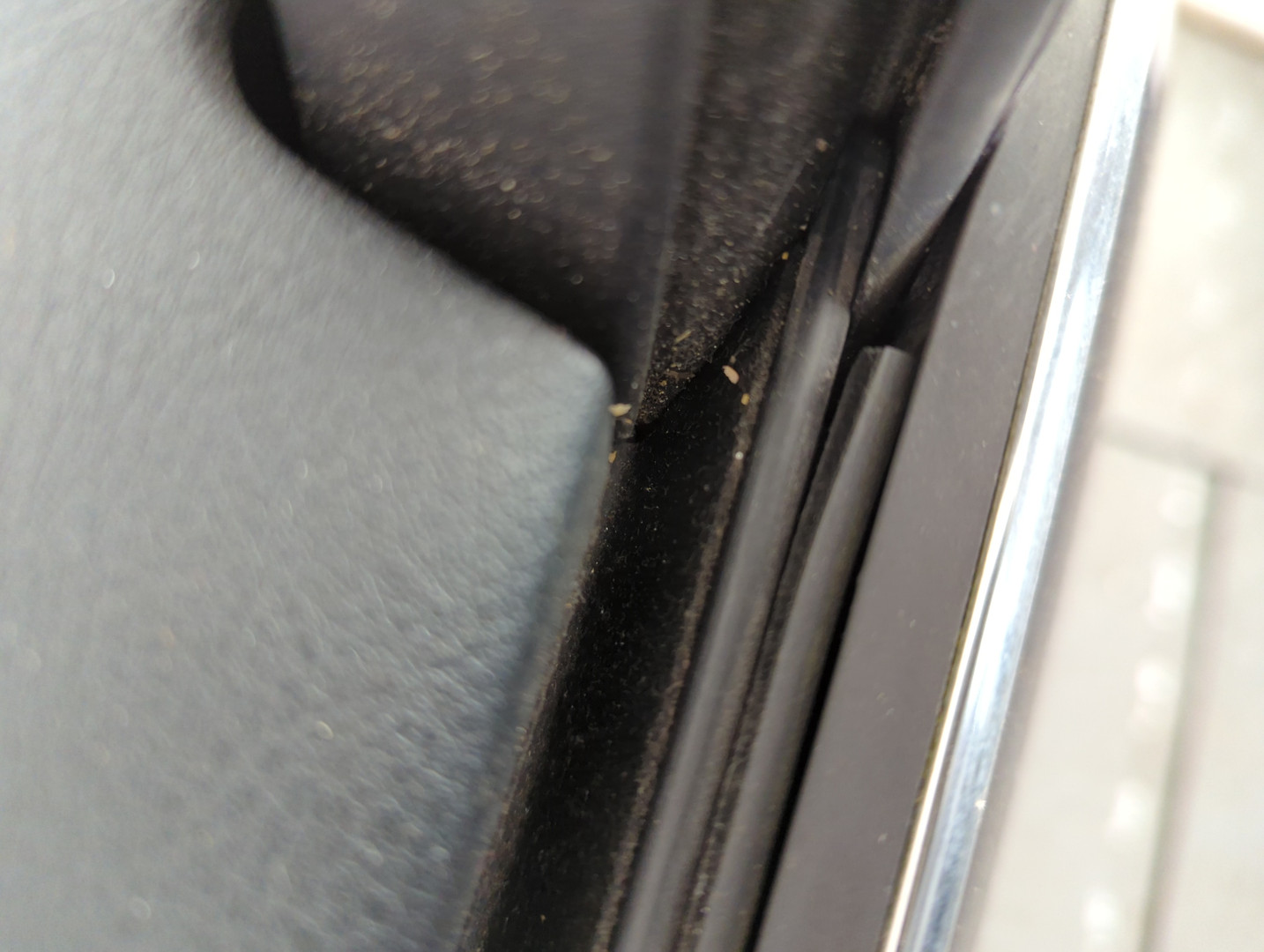 Дверь передняя левая