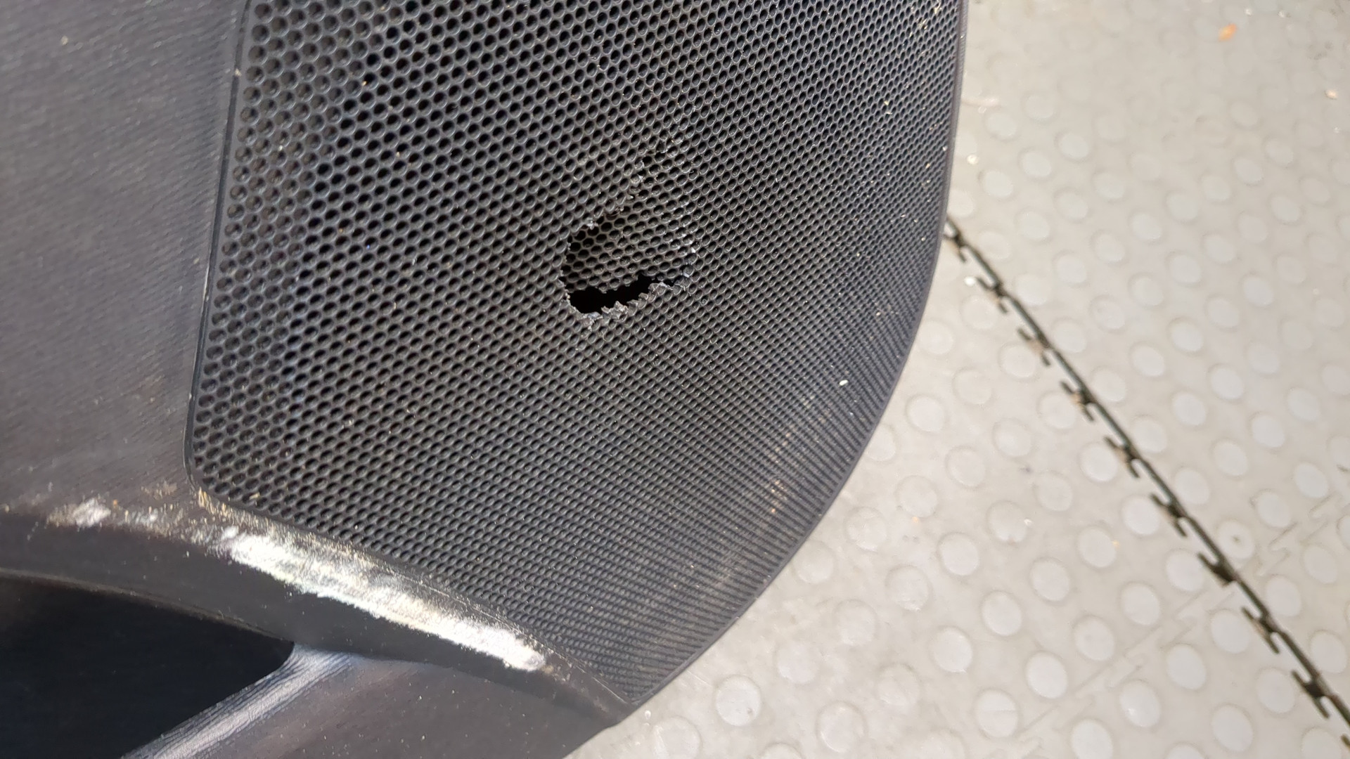 Дверь передняя левая