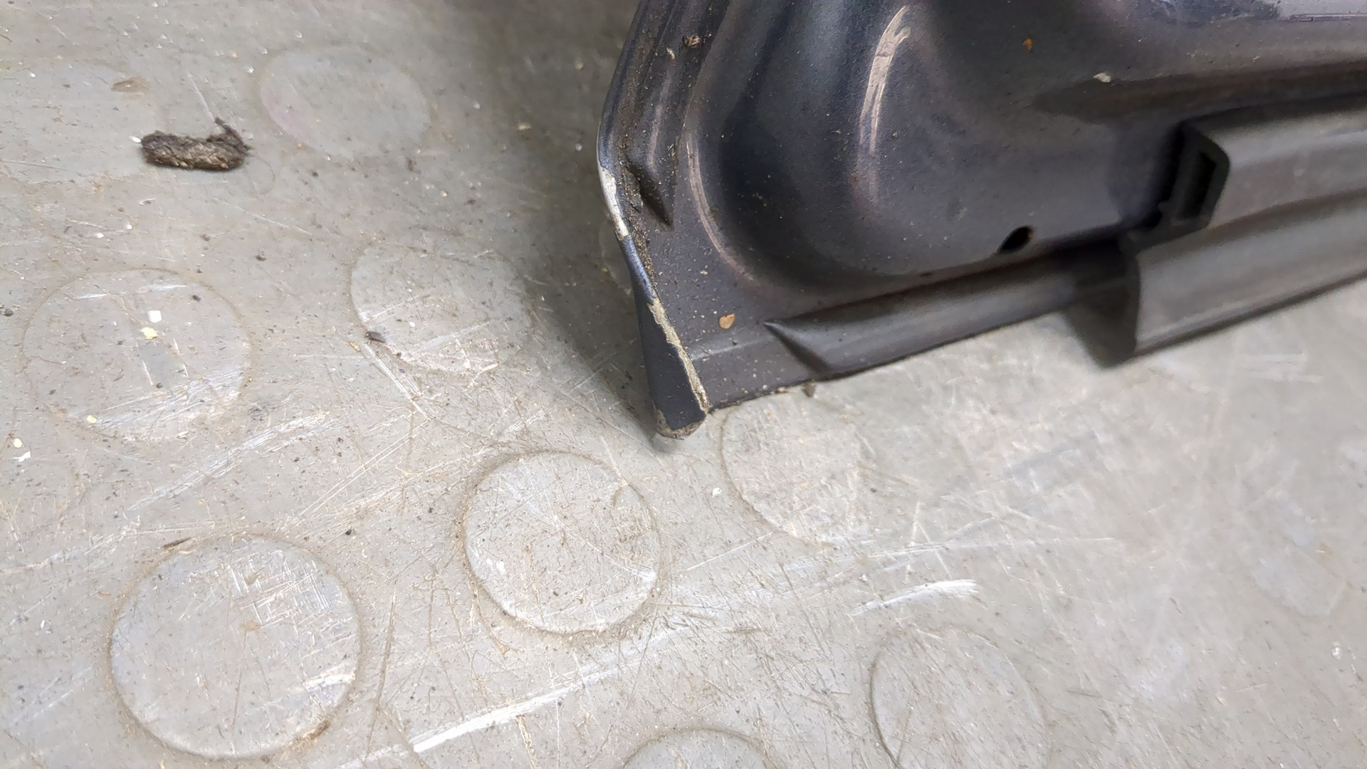 Дверь передняя левая