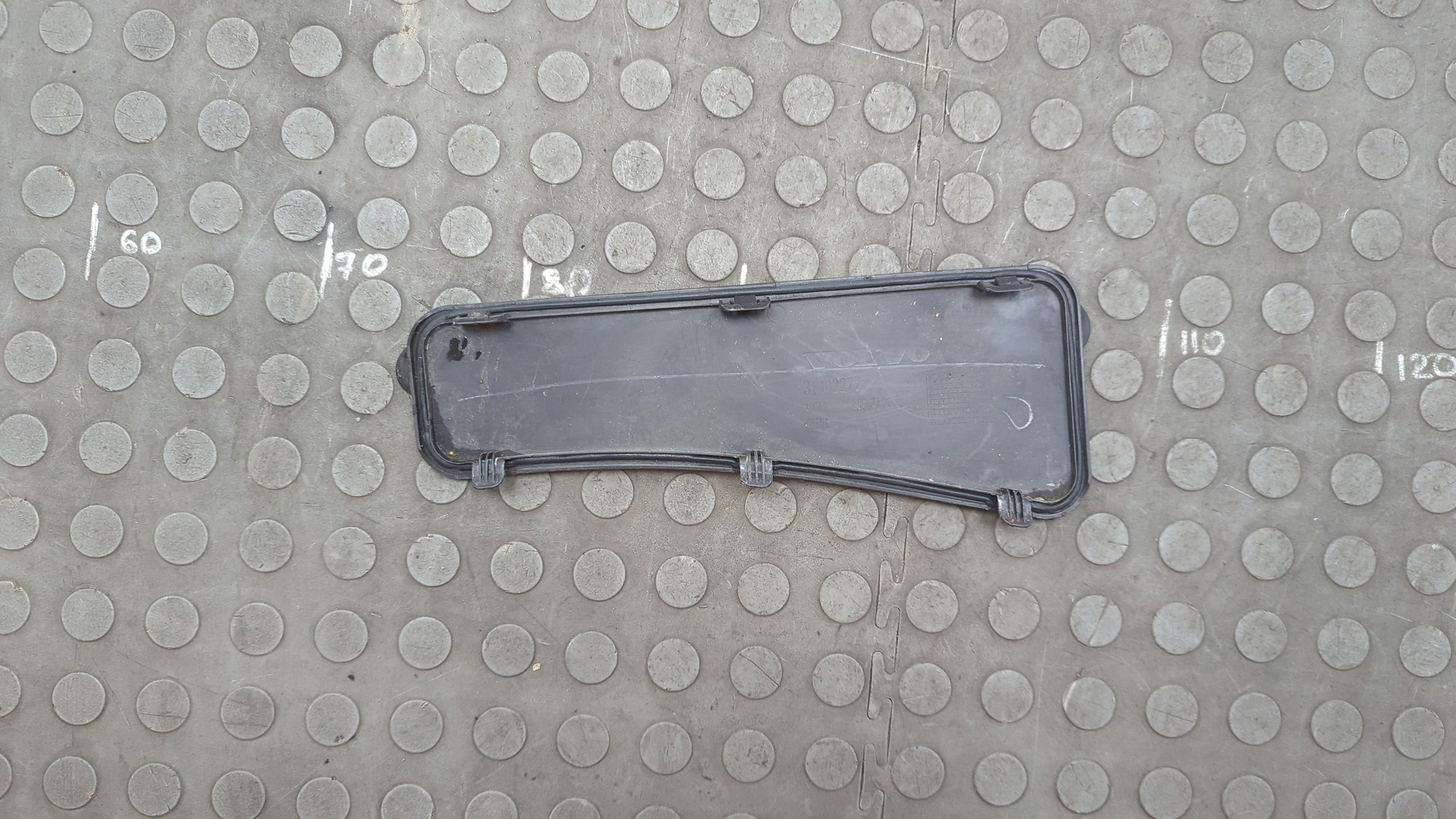 Решетка стеклоочистителей (Жабо)