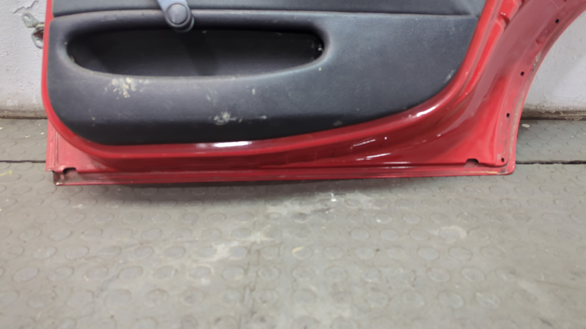 Дверь задняя левая