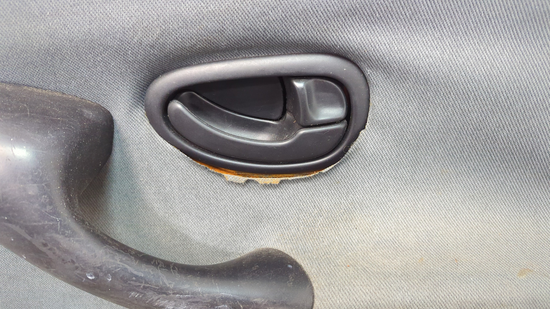 Дверь задняя левая