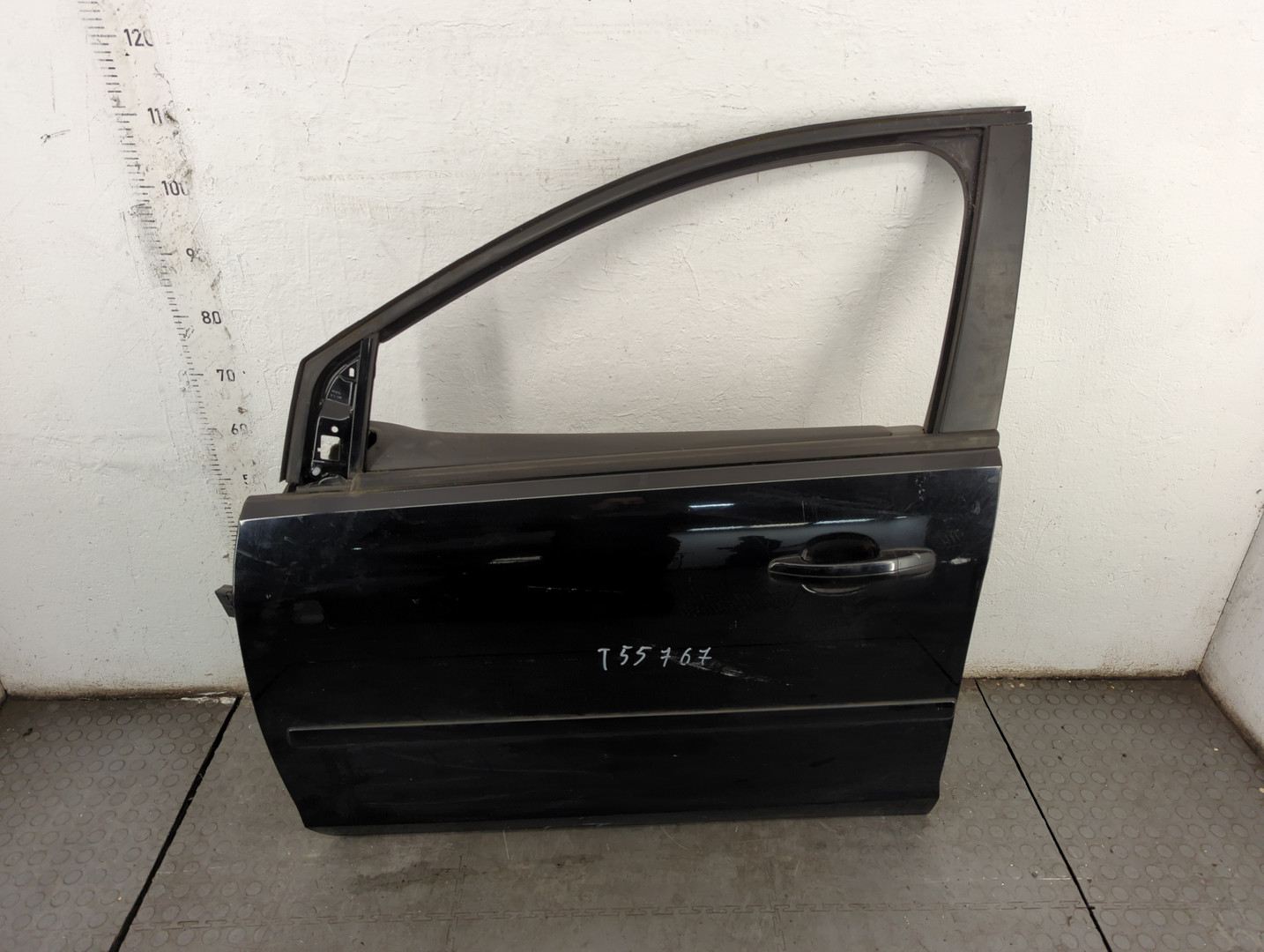 Дверь передняя левая