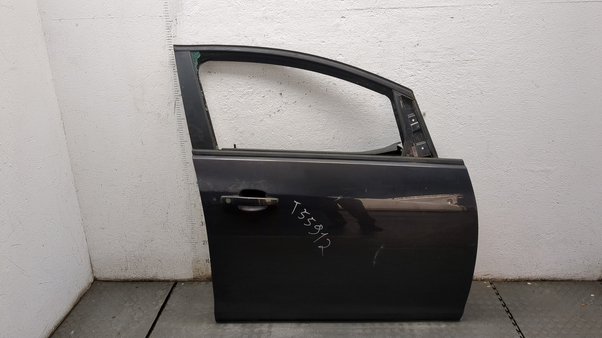 Дверь передняя правая