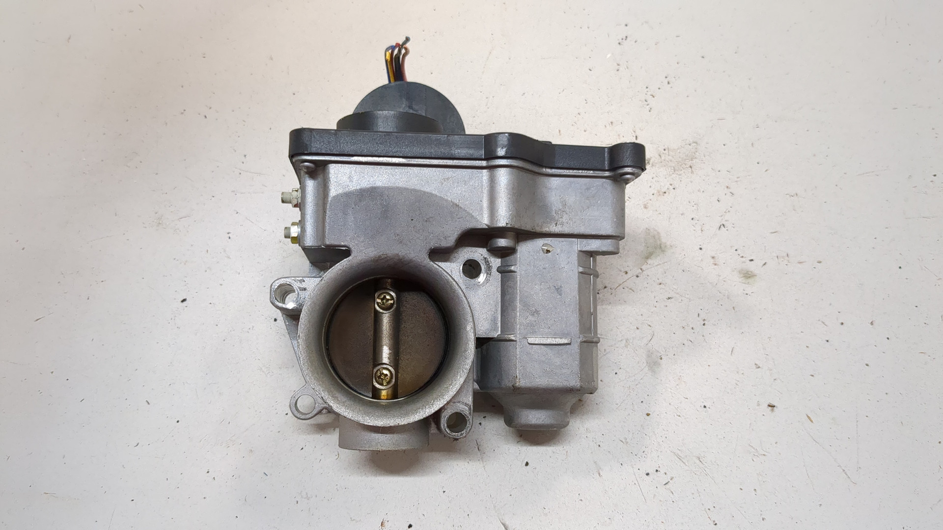 Заслонка дроссельная электрическая