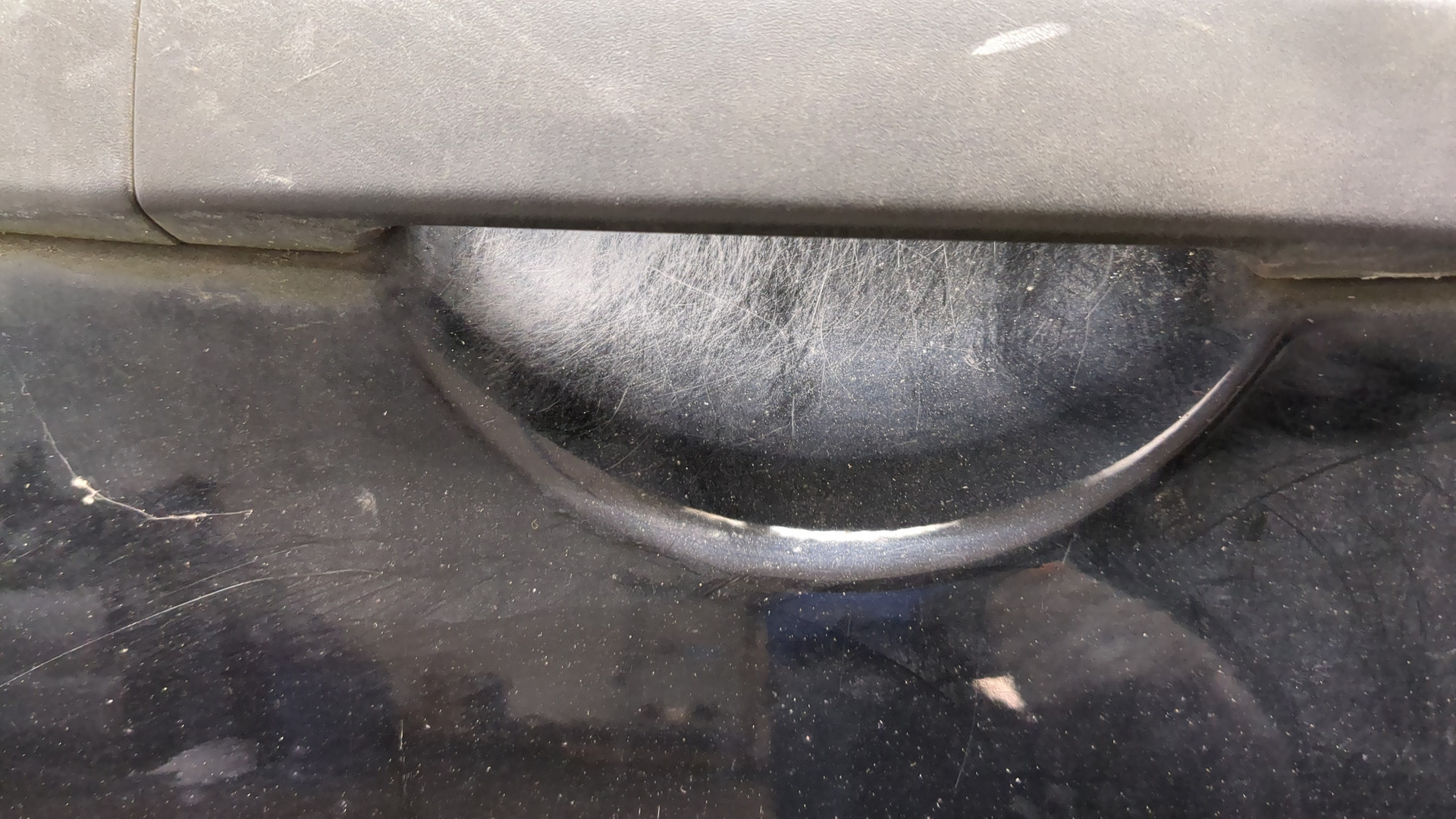 Дверь передняя правая