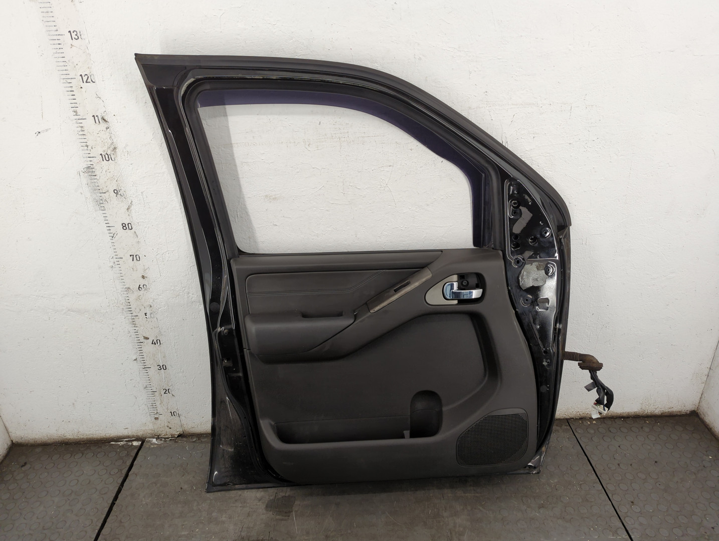 Дверь передняя левая