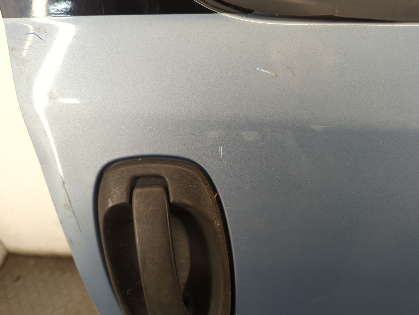 Дверь передняя правая