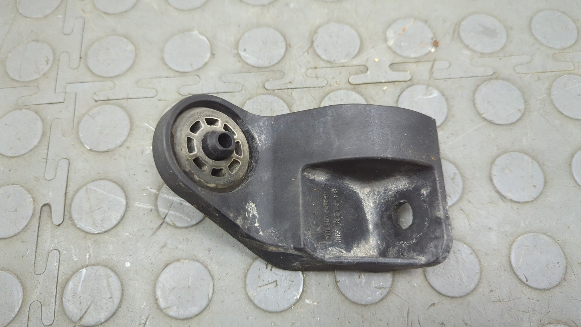 Кронштейн радиатора