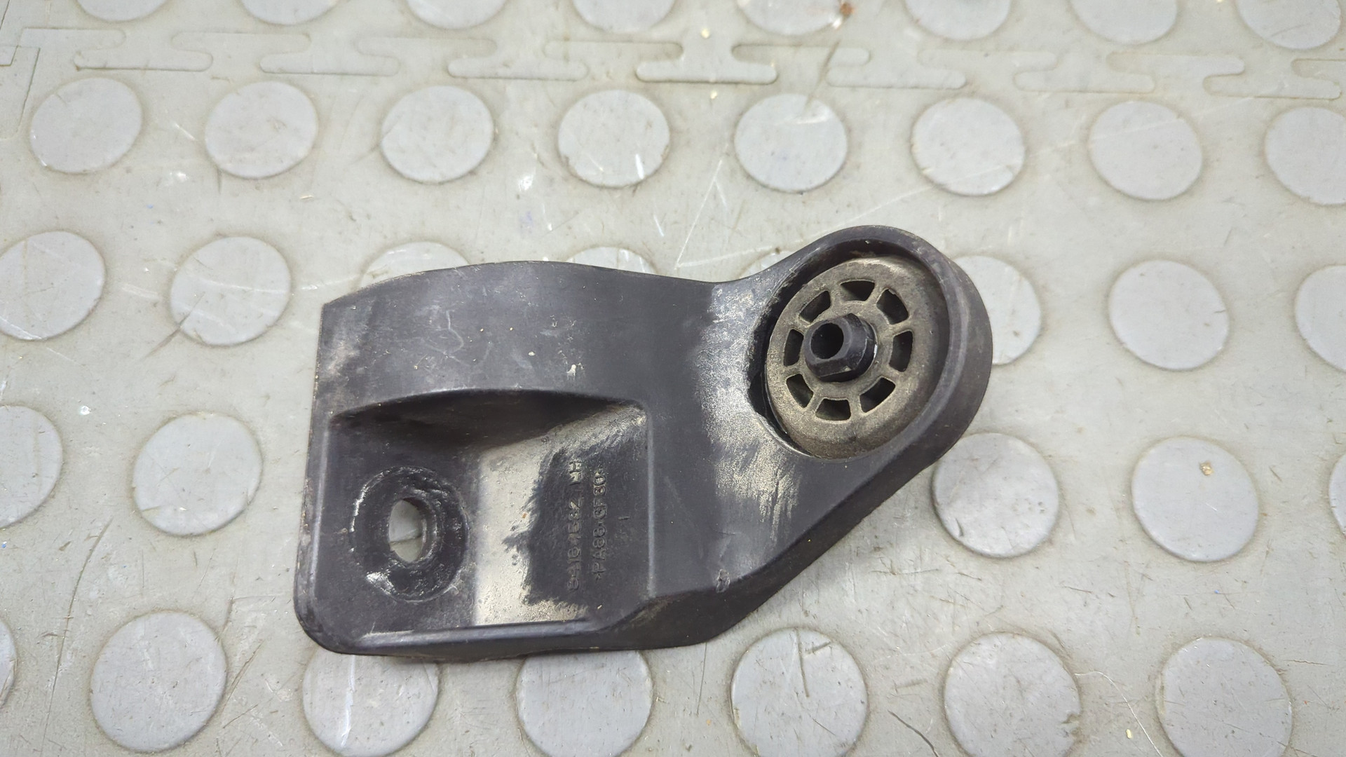 Кронштейн радиатора