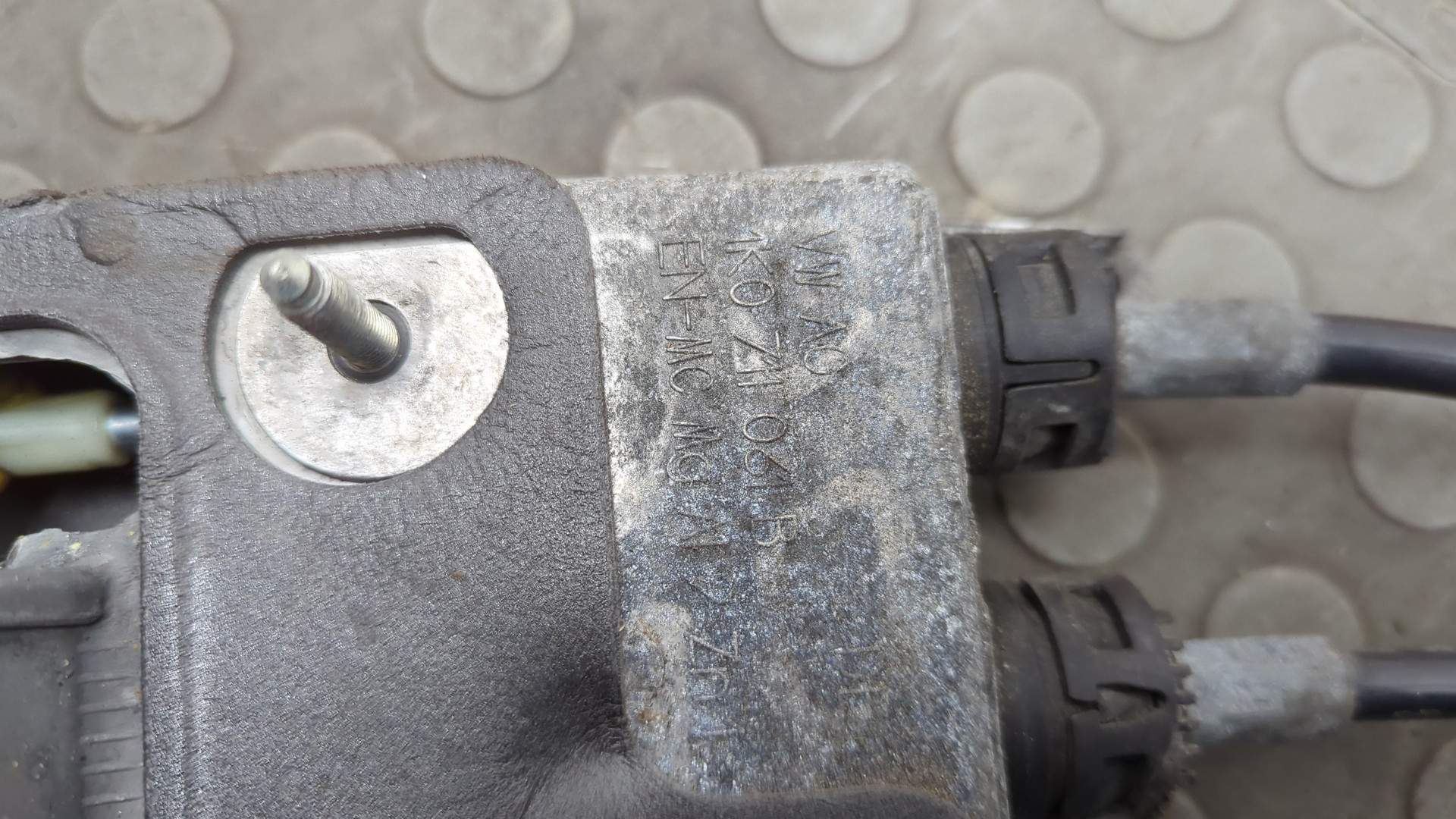 Кулиса МКПП / АКПП